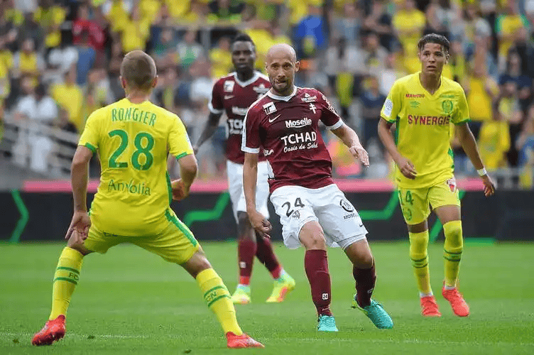 法甲冲冠关键战！马赛主场围剿保级队南特，比分预测锁定2-0格局